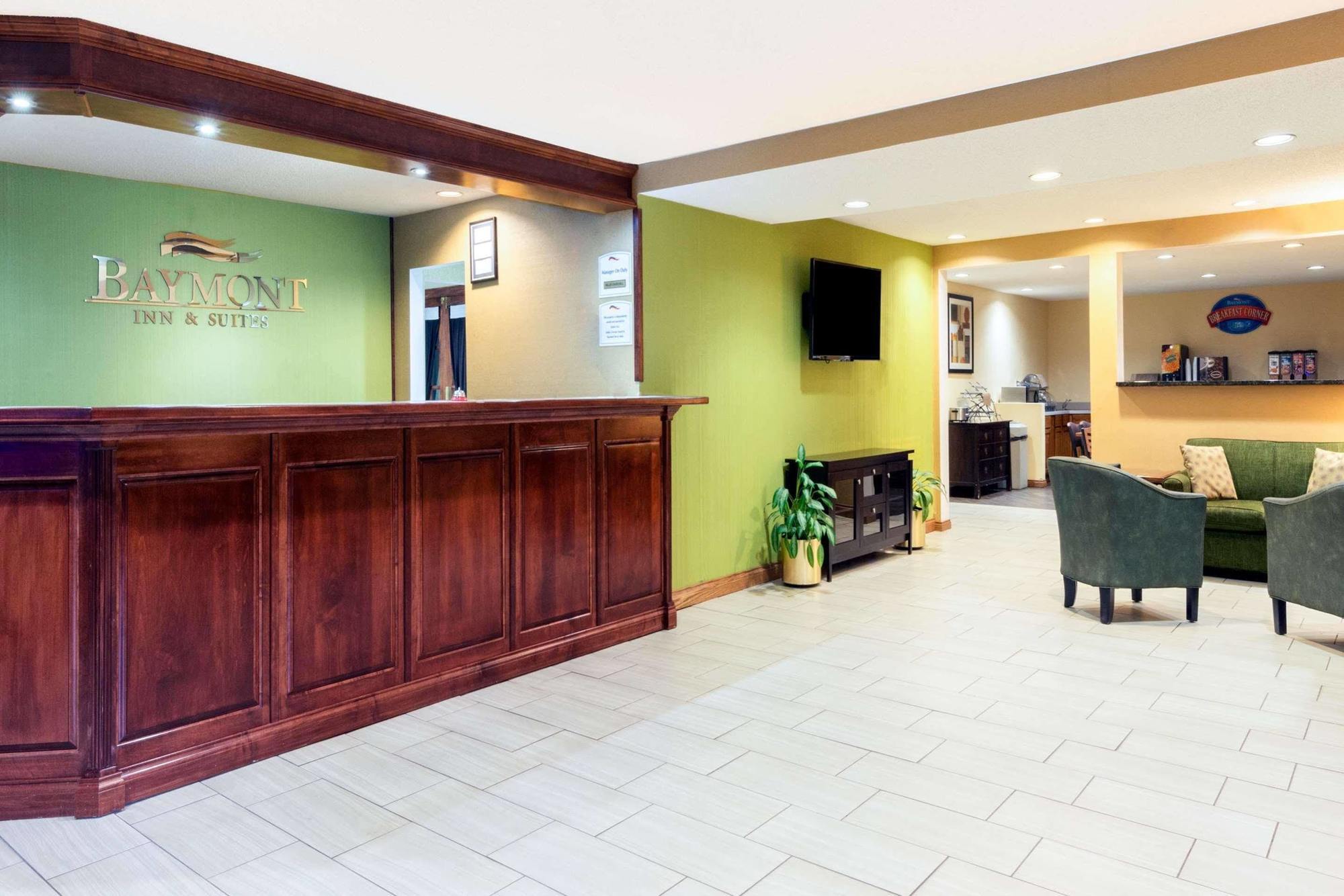 Baymont By Wyndham Louisville South I 65 Brooks Exterior photo